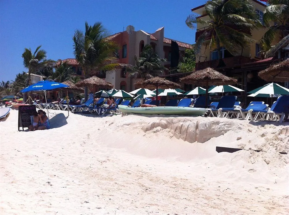 Fusion Beach Hotel Playa del Carmen 3*,